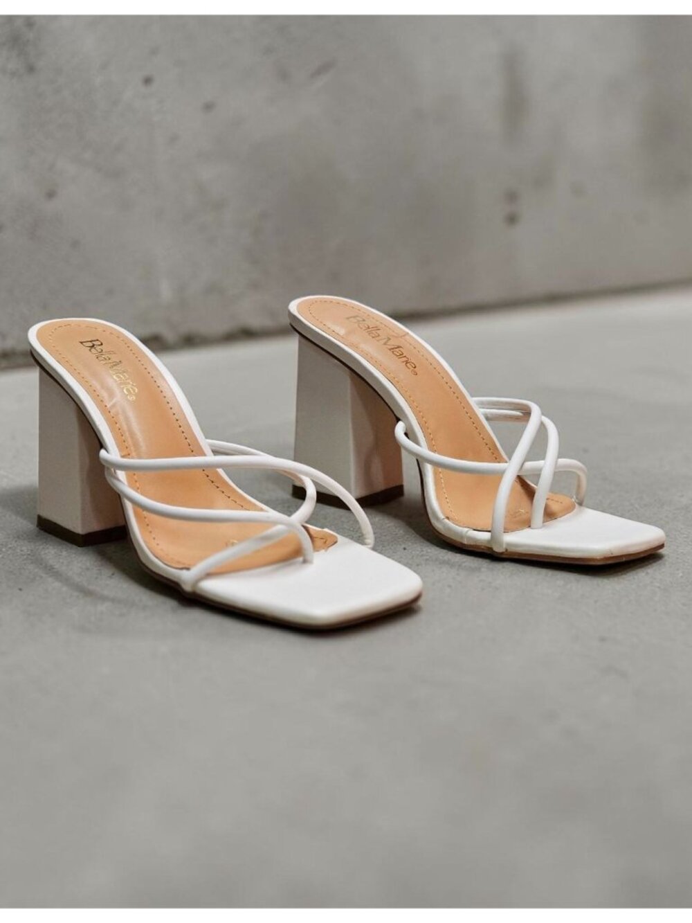 Womens White Strappy Block Heel Sandals With Square Toe Design - Picture 4 of 11